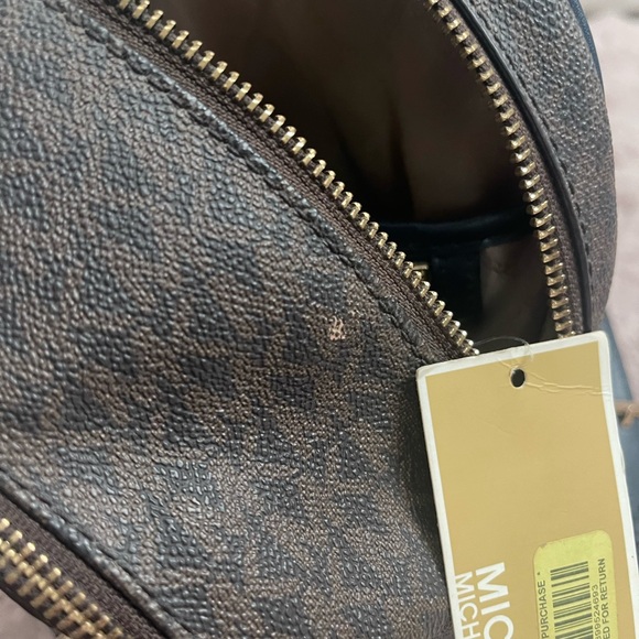 Used Michael Kors Rhea Zip backpack - Picture 15 of 17
